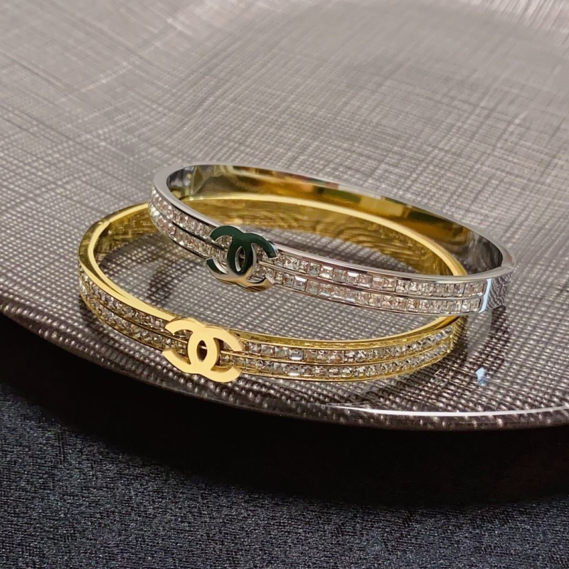 Ch**el bracelets